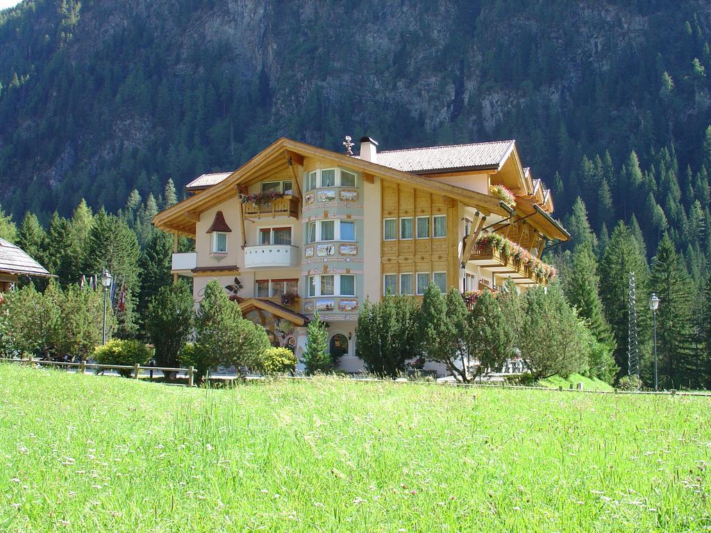 Hotel Alpenhotel Panorama Campitello di Fassa